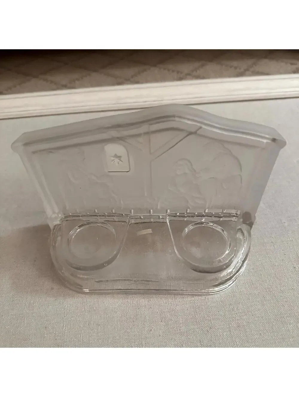 Vintage All the Trimmings embossed crystal nativity scene w silver star.